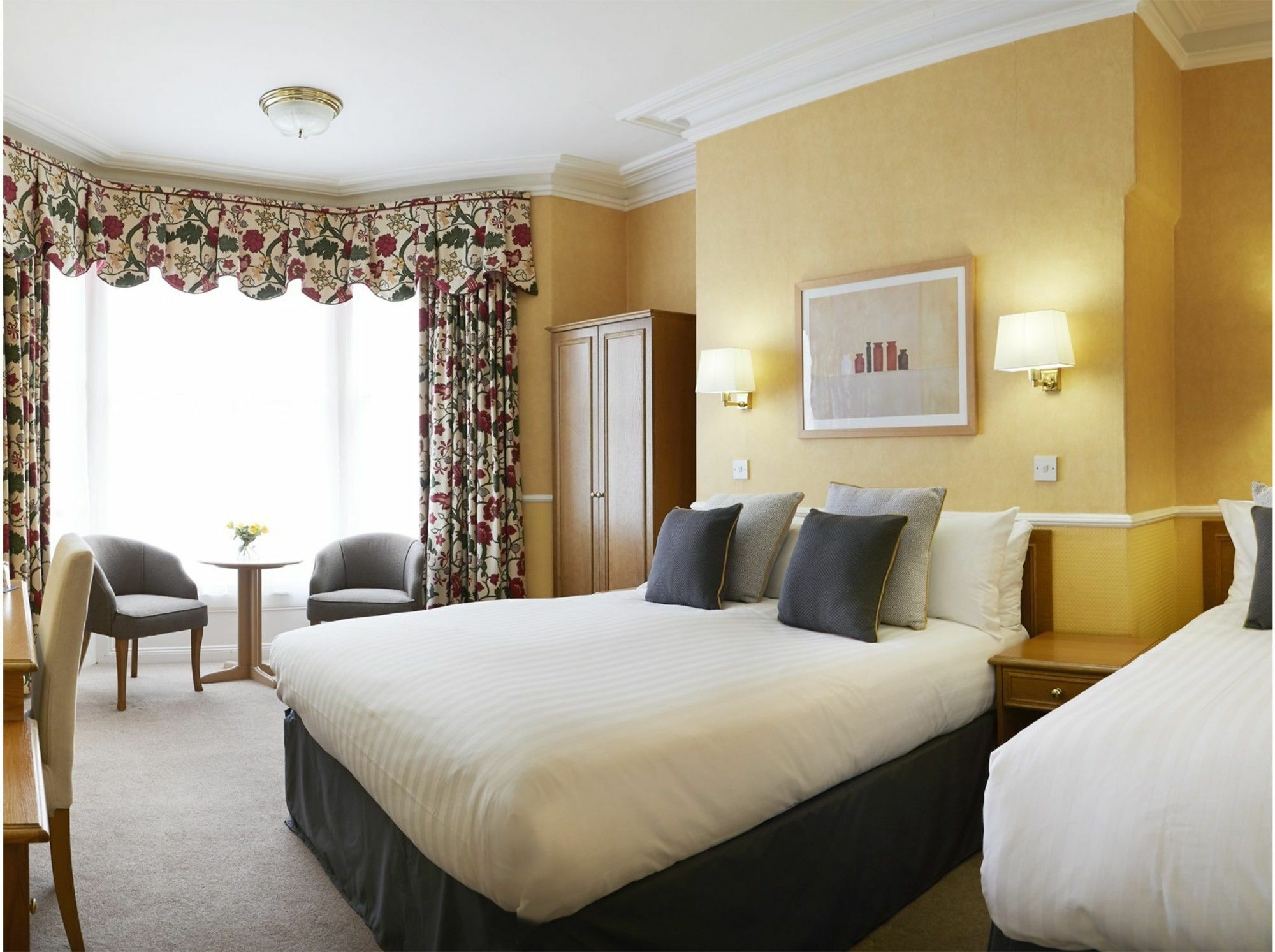 Riviera Town House Hotel Scarborough Exterior photo